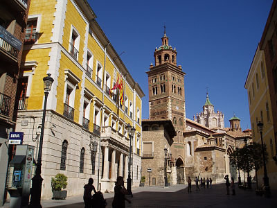 Ayuntamiento_y_Catedral_de_Teruel_opt (1)